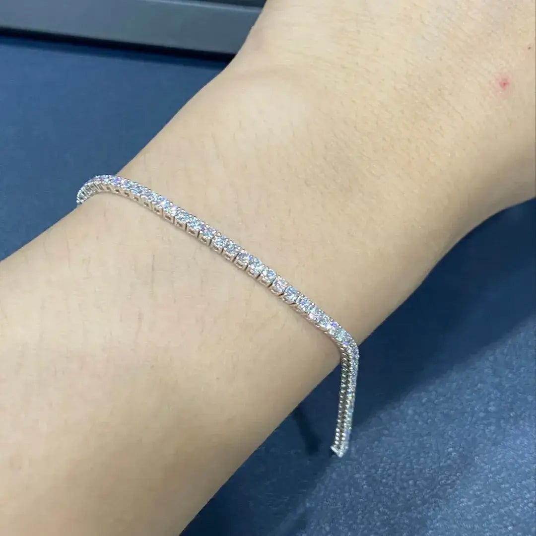 Affordable Luxury Jewelry Each 0.05-carat Round Lab Grown Diamond Tennis Bracelet