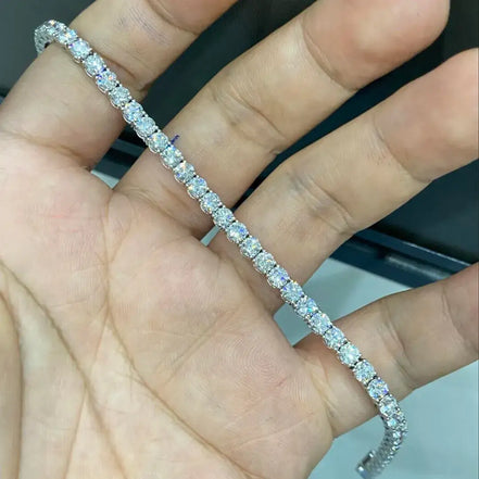 Affordable Luxury Jewelry Each 0.15-carat Round Lab-Grown Diamond Tennis Bracelet 18K Gold