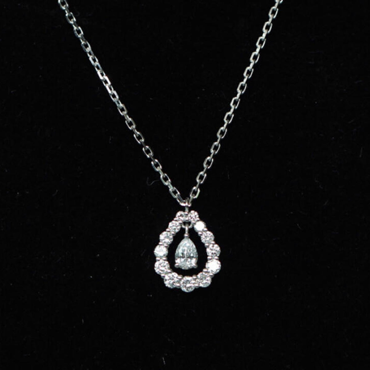 Affordable Luxury Jewelry 0.38ct Pear Lab-Grown Diamond Teardrop Necklace 18K gold