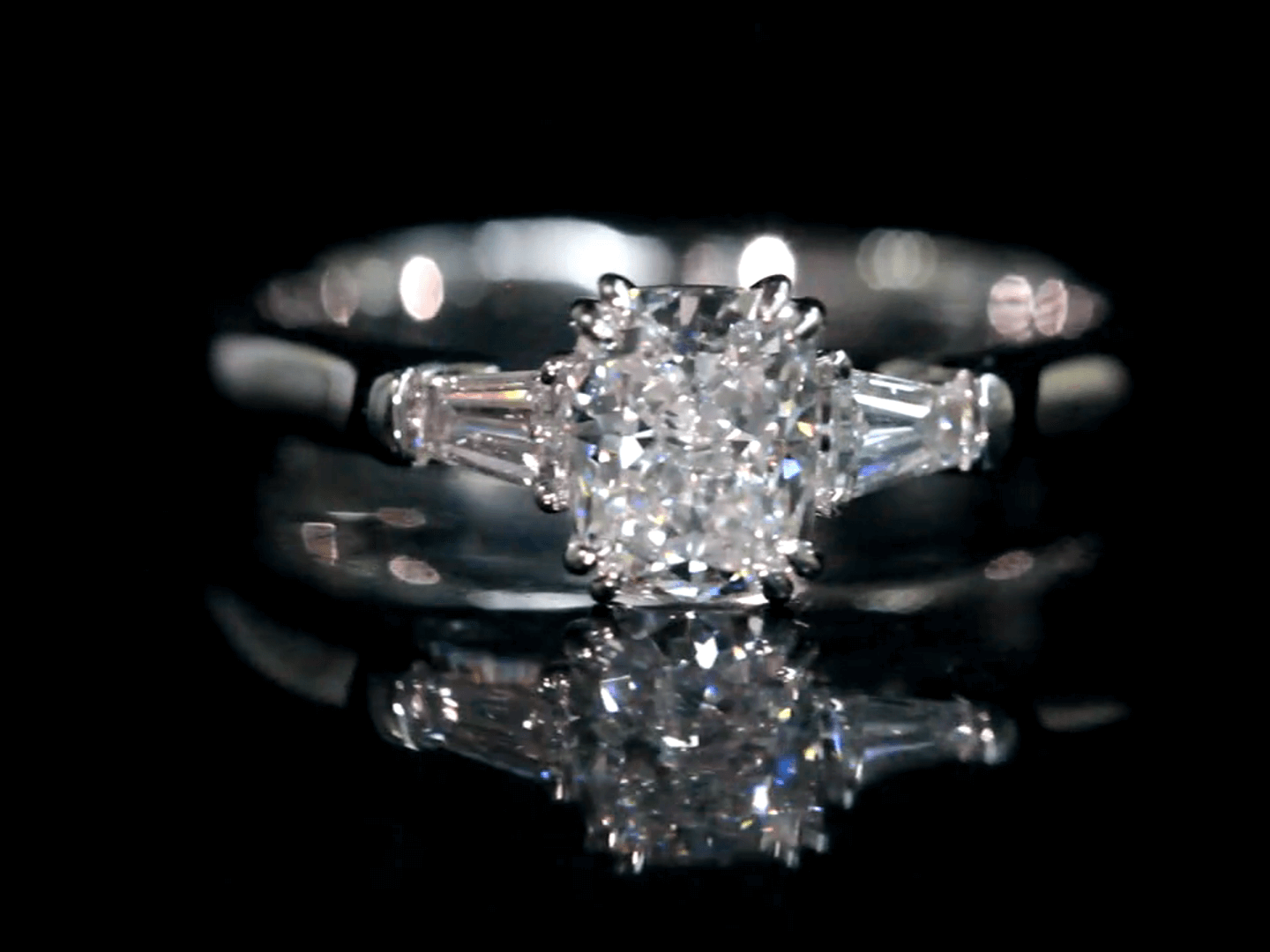 0.8 Carat Cushion Cut Lab Diamond Three Stones Ring 18K Gold