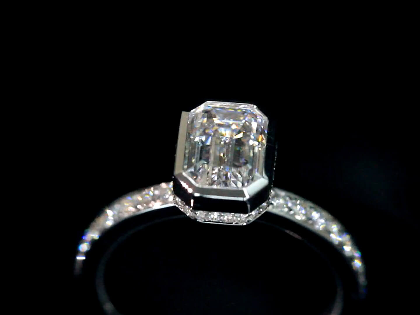 Affordable Luxury Jewelry 1.58 Carat Emerald-Cut Bezel Vintage Lab Diamond Engagement Ring