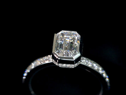 Affordable Luxury Jewelry 1.58 Carat Emerald-Cut Bezel Vintage Lab Diamond Engagement Ring