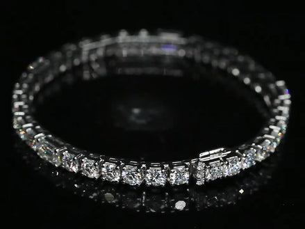 Affordable Luxury Jewelry Each 0.2-carat 0.5-carat Emerald & Round Cut Lab Diamond Tennis Bracelet 18K Gold