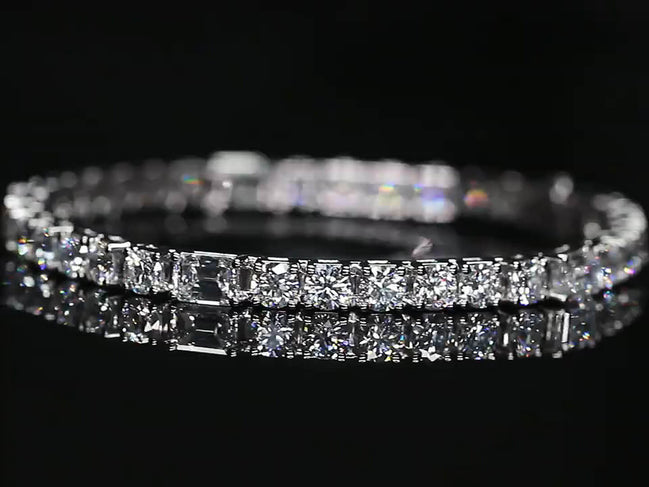 Affordable Luxury Jewelry Each 0.2-carat 0.5-carat Emerald & Round Cut Lab Diamond Tennis Bracelet 18K Gold