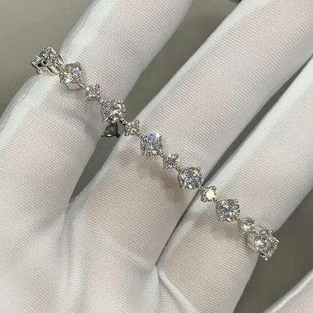 Affordable Luxury Jewelry Each 0.1-carat 0.4-carat Lab-Grown Diamond Graduated Bracelet