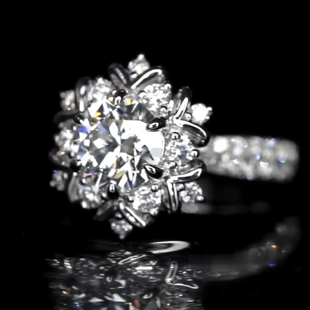 Affordable Luxury Jewelry 1 Carat Round Cut Lab Grown Diamond Snowflake Halo Engagement Ring