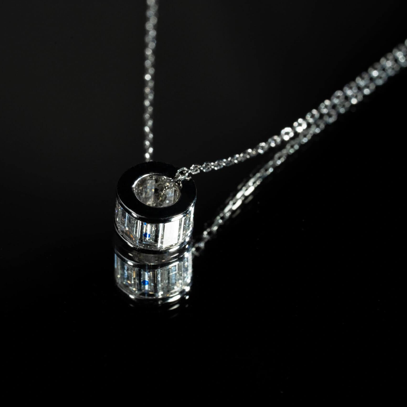 Affordable Luxury Jewelry 1 CT Lab Diamond Cylinder Tube Pendant Necklace 18K Gold