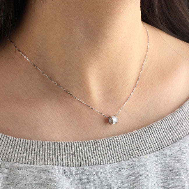 Affordable Luxury Jewelry 1 CT Lab Diamond Cylinder Tube Pendant Necklace 18K Gold