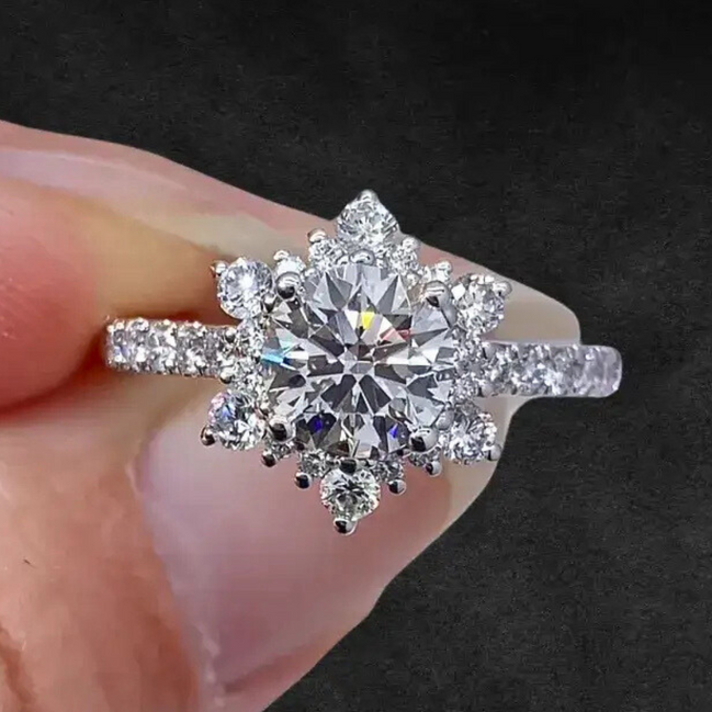 Affordable Luxury Jewelry 1 Carat Lab-Grown Diamond Snowflake Ring