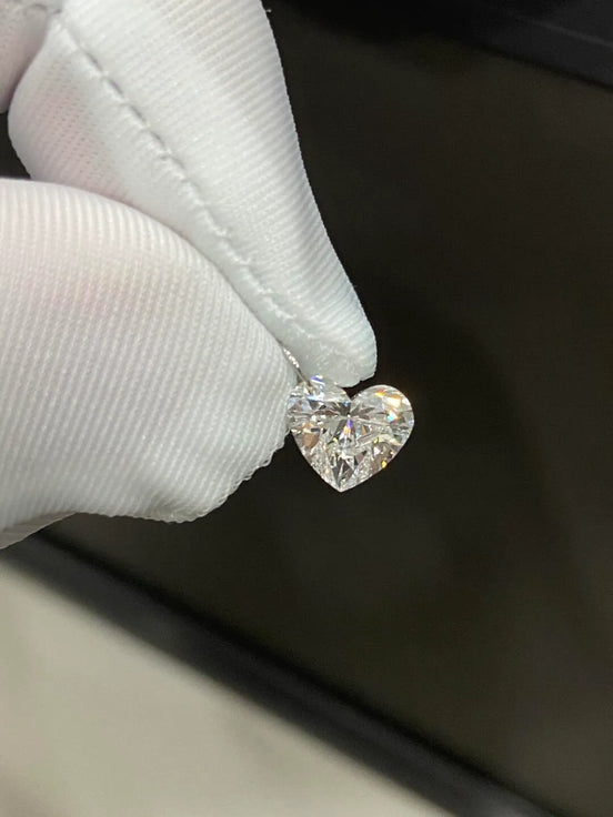 Affordable Luxury Jewelry  1 Carat Heart Shape Drilled Lab Grown Diamond Pendant