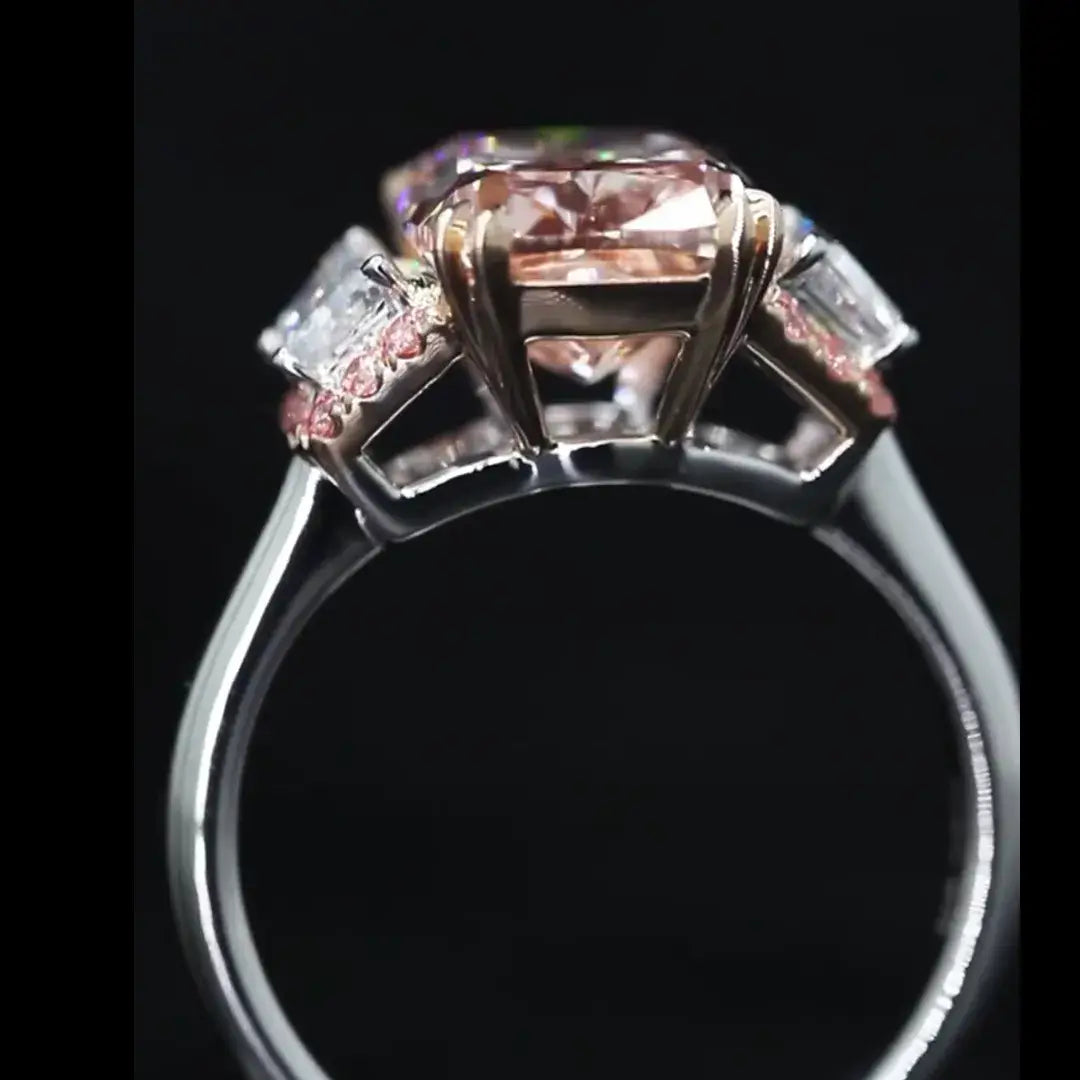 Affordable Luxury Jewelry 4 Carat Fancy Vivid Pink Cushion Cut Lab Grown Diamond Ring 18K Gold