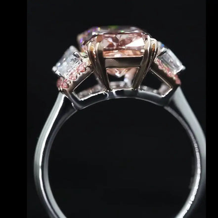 Affordable Luxury Jewelry 4 Carat Fancy Vivid Pink Cushion Cut Lab Grown Diamond Ring 18K Gold