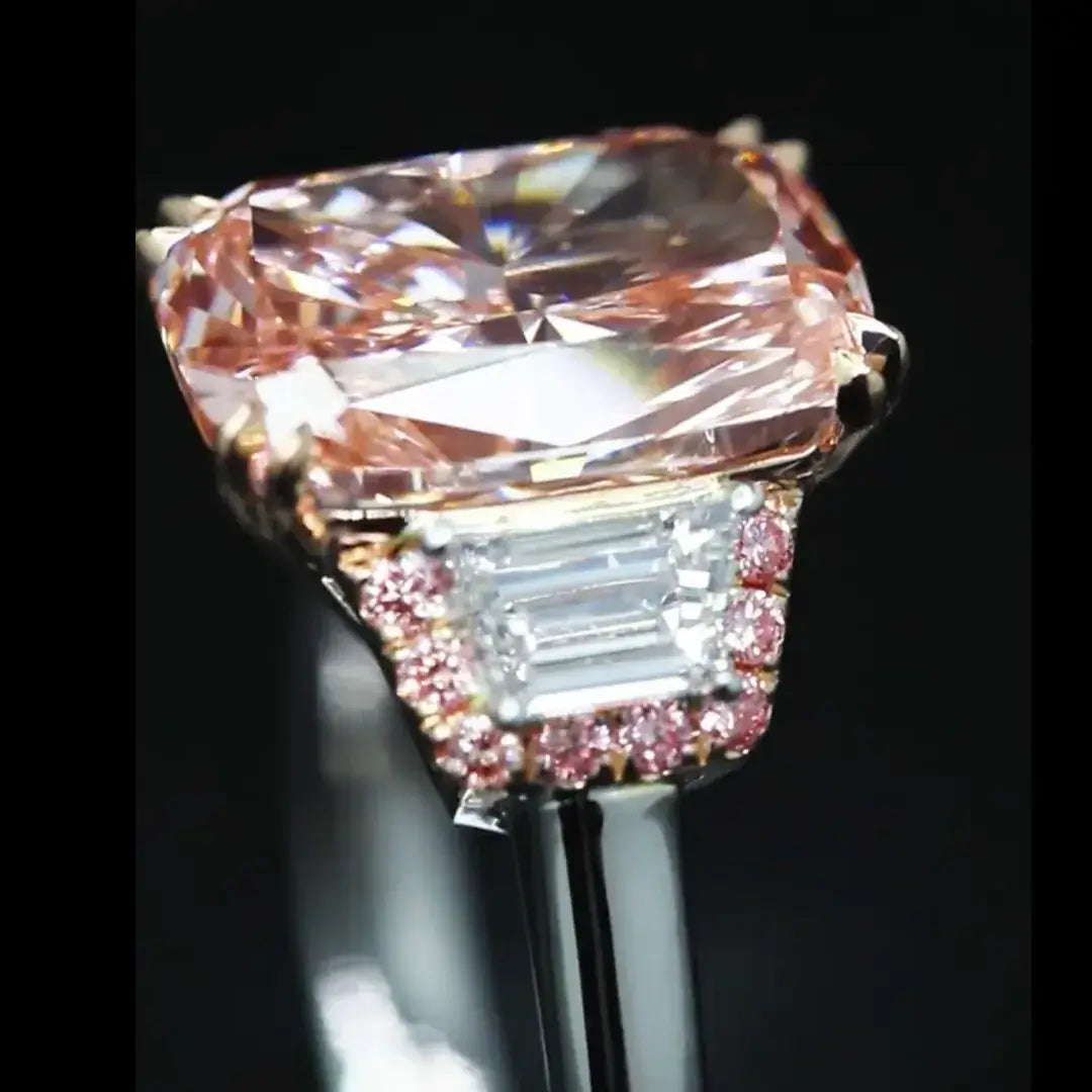 Affordable Luxury Jewelry 4 Carat Fancy Vivid Pink Cushion Cut Lab Grown Diamond Ring 18K Gold