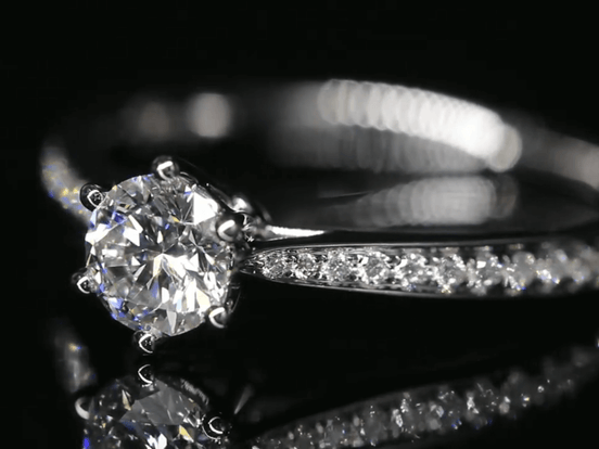Affordable Luxury Jewelry Timeless 0.7ct Lab-Grown Diamond Ring in 18K Gold