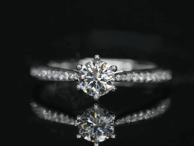Affordable Luxury Jewelry Timeless 0.7ct Lab-Grown Diamond Ring in 18K Gold