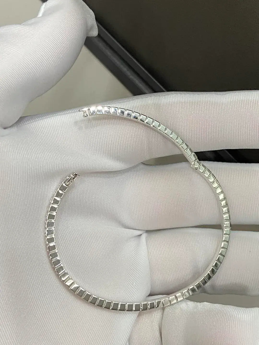 Affordable Luxury Jewelry Full Round Lab Grown Diamond Bangle