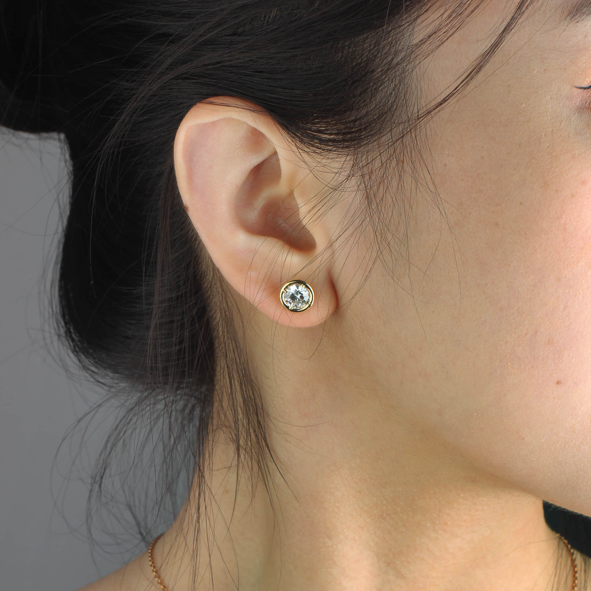 Nozbojewelry model with Lab-grown diamond earrings 18K Yellow Gold 2.01 CTW DEF VS 