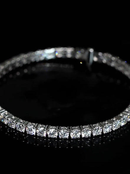Affordable Luxury Jewelry Each 0.15-carat Round Lab-Grown Diamond Tennis Bracelet 18K Gold