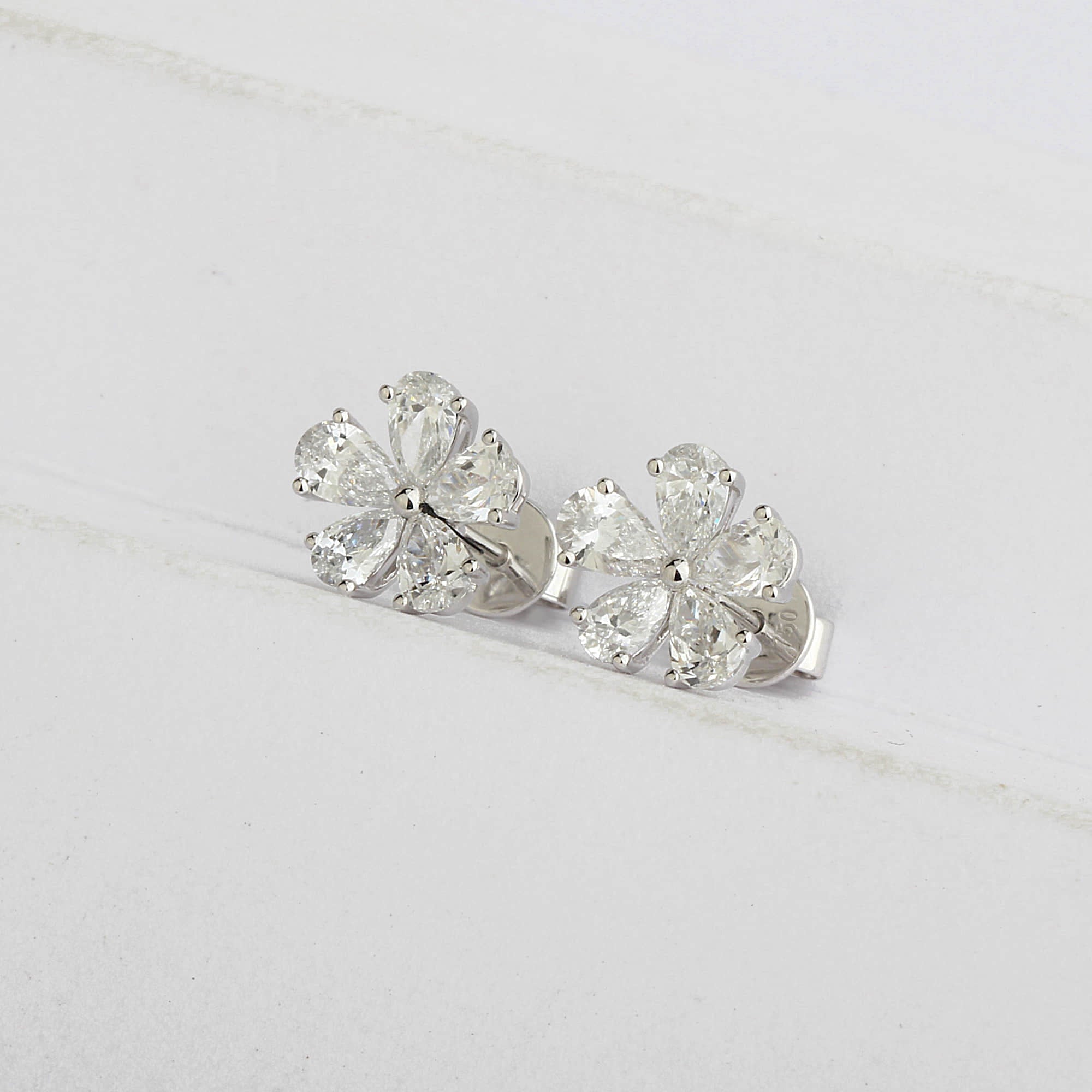 Affordable Luxury Jewelry Blossom Lab-Grown Diamond Studs Earrings (1.50 Ct. Tw.)