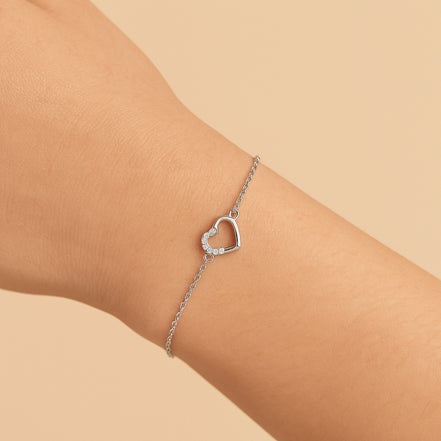 Minimal Heart Circle Silver Bracelet