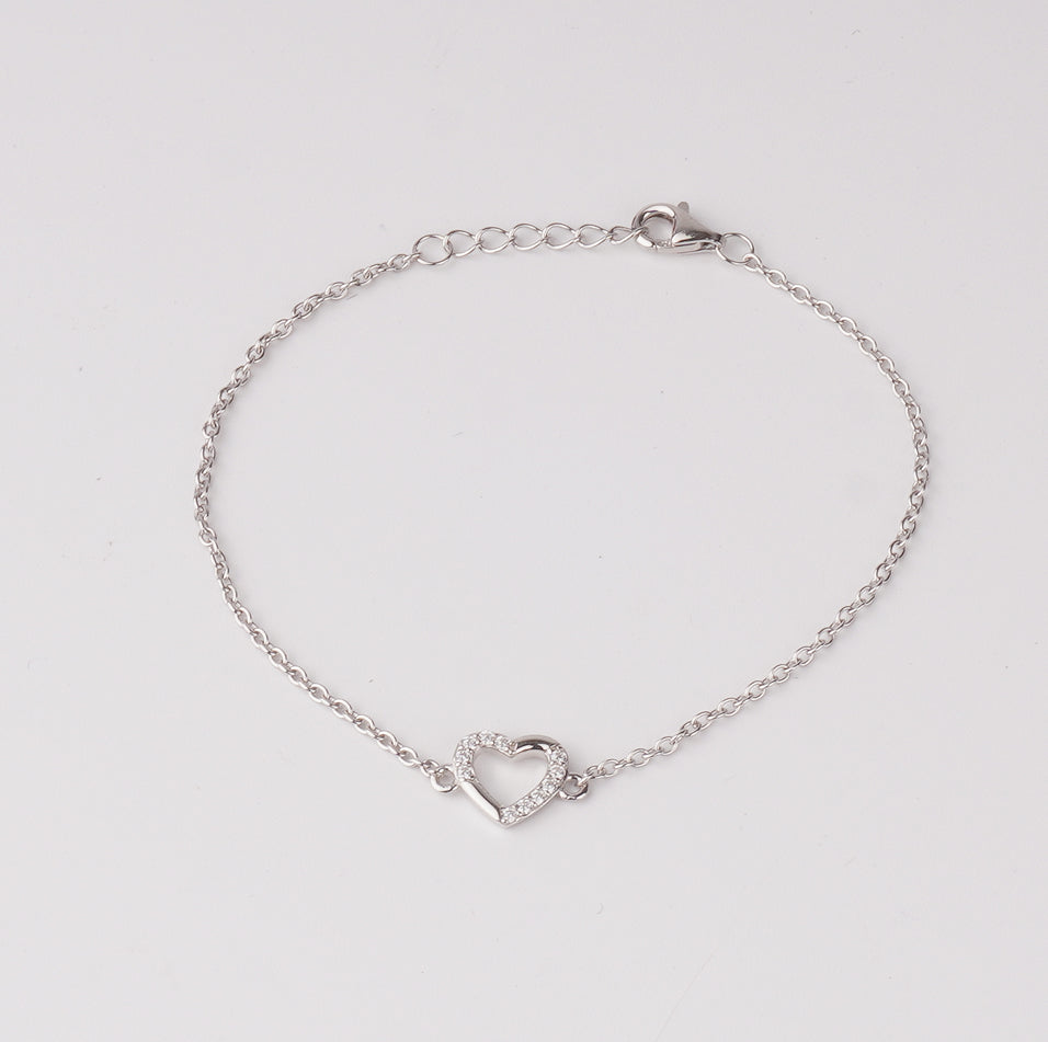Minimal Heart Circle Silver Bracelet