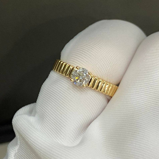 Vintage Engagement Ring Round Lab Diamond Solitaire Ring Prong Set Anniversary Unique Ring Hand Ribbed